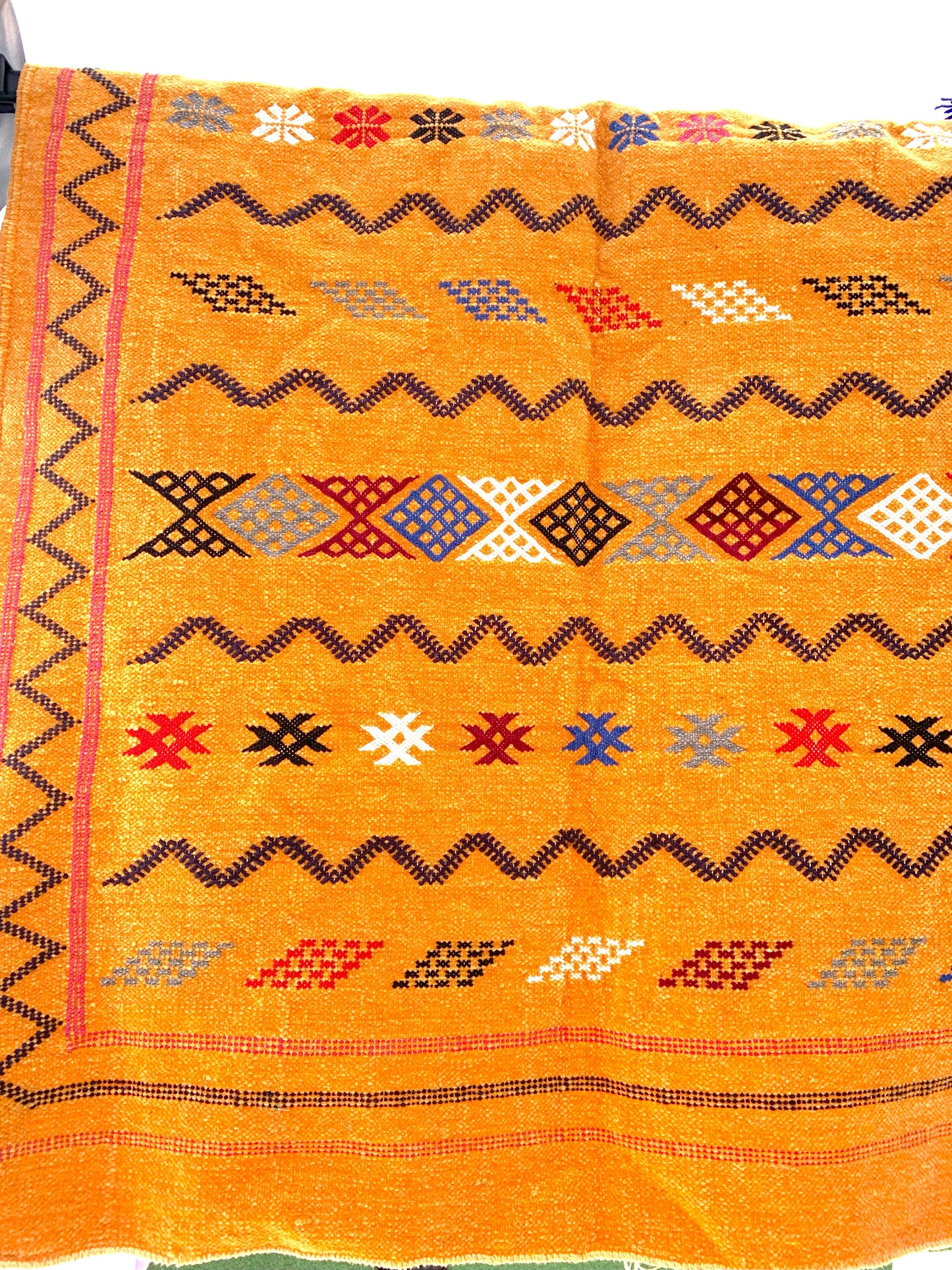 Handwoven Moroccan Rug – Golden Desert Harmony