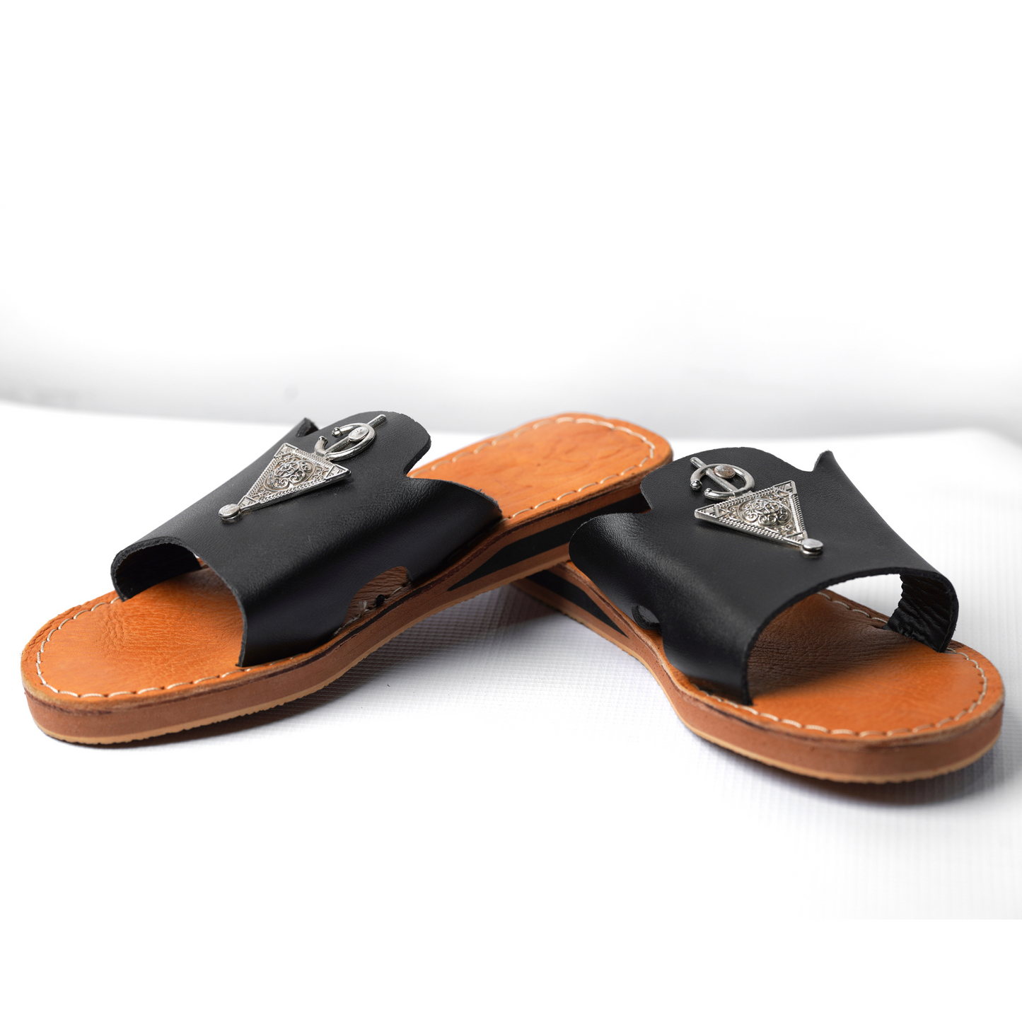 Heritage Steps – Moroccan Sandals for Women