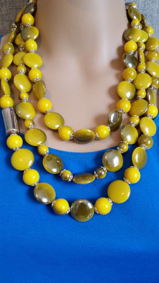 Sunlight Symphony – Radiant Handcrafted Necklace